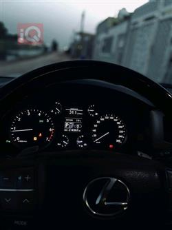 لێکزس LX